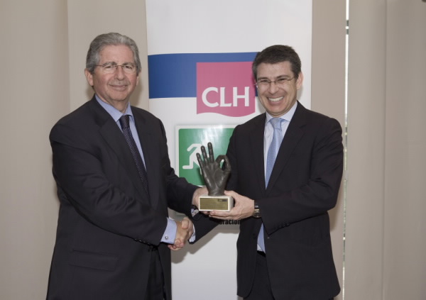 IMG NP EL GRUPO CLH OTORGA EL PREMIO &ldquo;CERO ACCIDENTES&rdquo; 2013 A LA EMPRESA FCC INDUSTRIAL