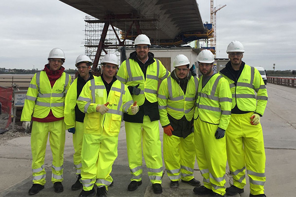 Alumnos de la Universidad Europea visitan las obras del puente de Mersey, en Reino Unido