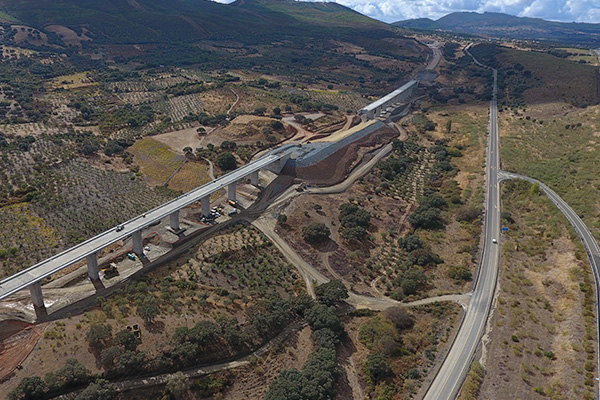 El tramo Arroyo de la Charca-Grimaldo de la línea de Alta Velocidad Madrid-Extremadura, ejecutado por FCC Construcción entra en su fase final