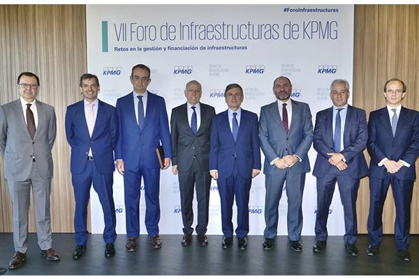 FCC participates in the VII Forum of Infrastructure KPMG