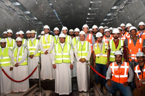 FCC recibe la visita del subgobernador de Riad a la estaciones del metro