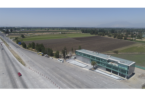 Luminancia prototipo texto FCC pone en servicio un tramo de la autopista Santiago Lampa en Chile -  FCCCO