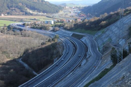 El último subtramo de la Autovía del Cantábrico construido por FCC se abre al público