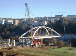 El Ministro de Fomento visita las obras del nuevo puente sobre el Miño, realizadas por FCC