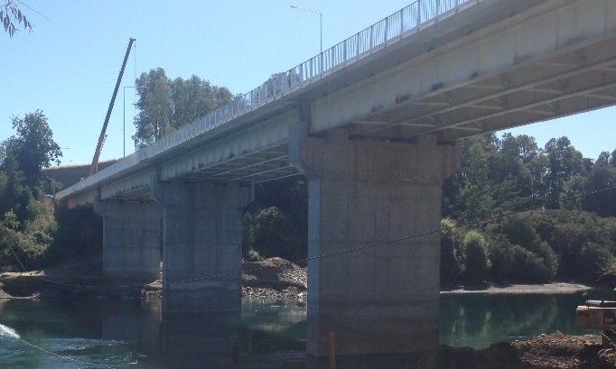 El mejoramiento de la ruta Puerto Nuevo – Quillaico desarrollado por FCC en Chile, a un 87 % de avance