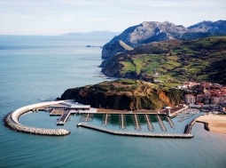 El nuevo puerto de Laredo, construido por FCC, recibe el premio José de Azas