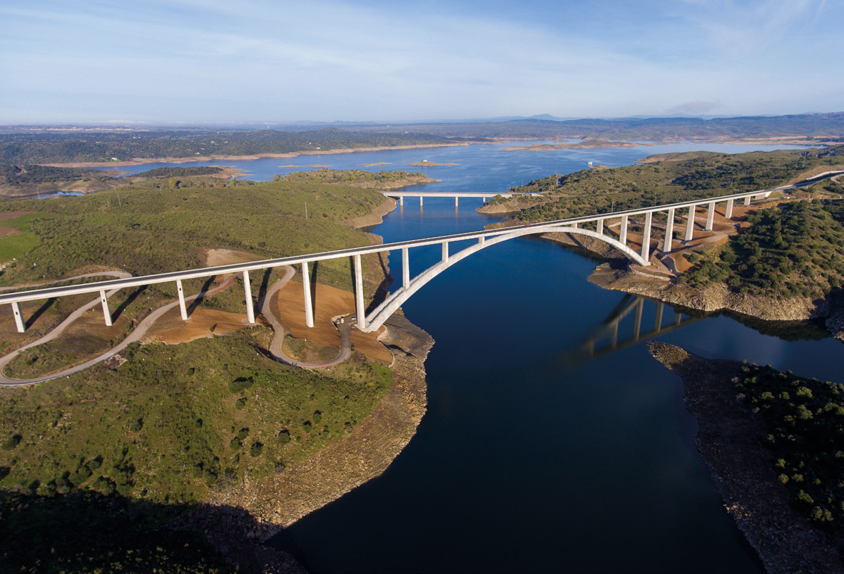 Ciudad FCC Viaducto de Almonte