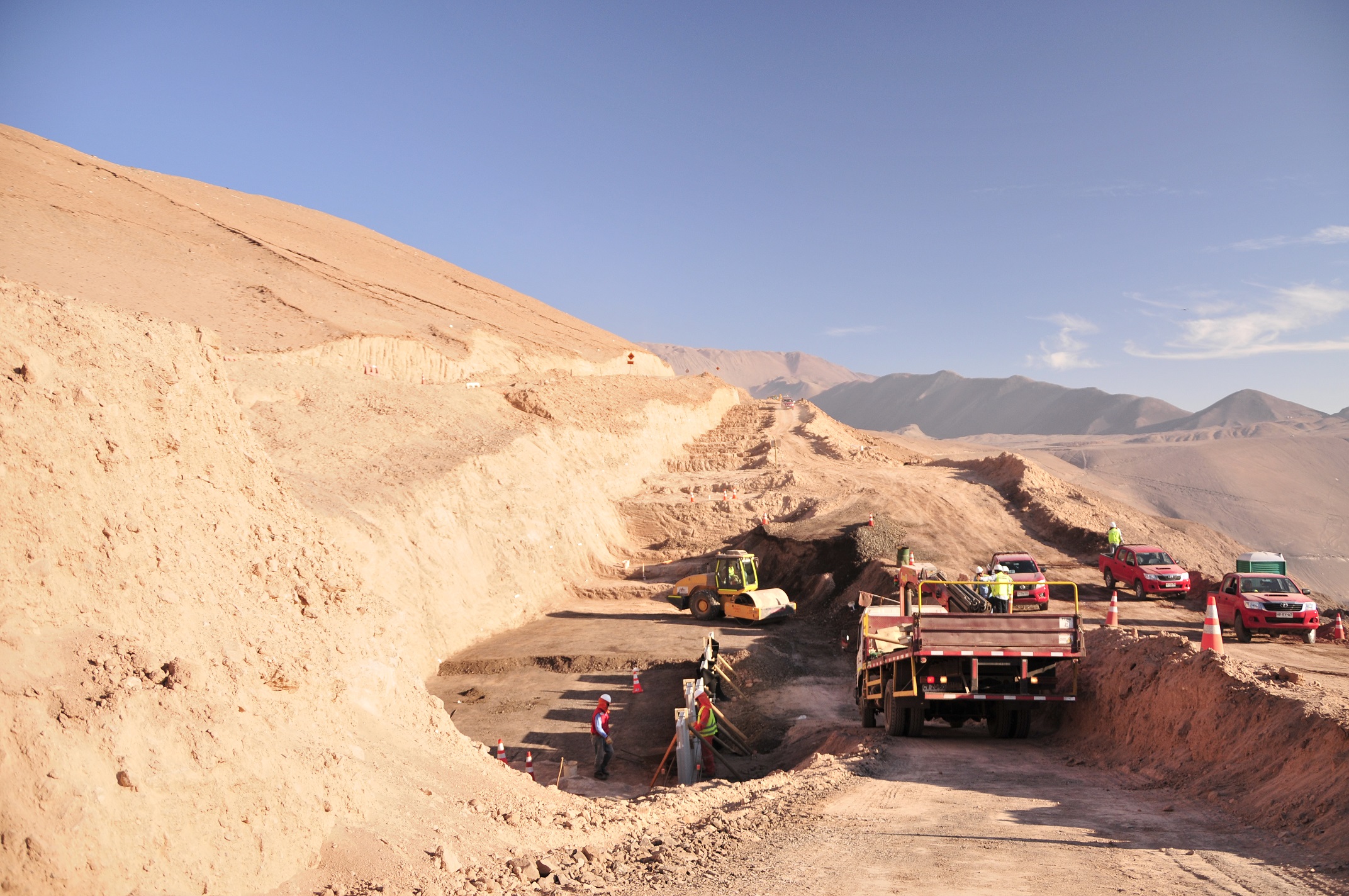 Comienzan los trabajos de ejecución de muros TEM en el nuevo acceso a la ciudad de Iquique, en Chile