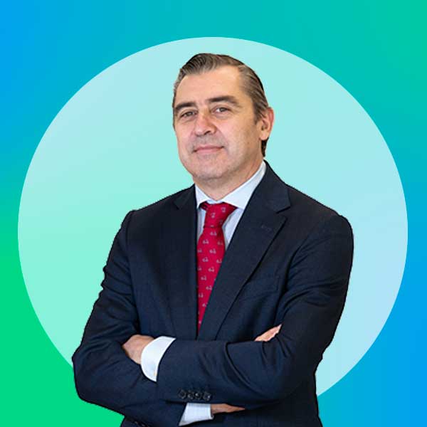 Manuel Olivares
