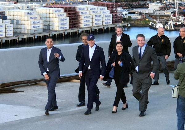 Former Vice President Joe Biden visits the Gerald Desmond bridge project, executed by FCC Construcción